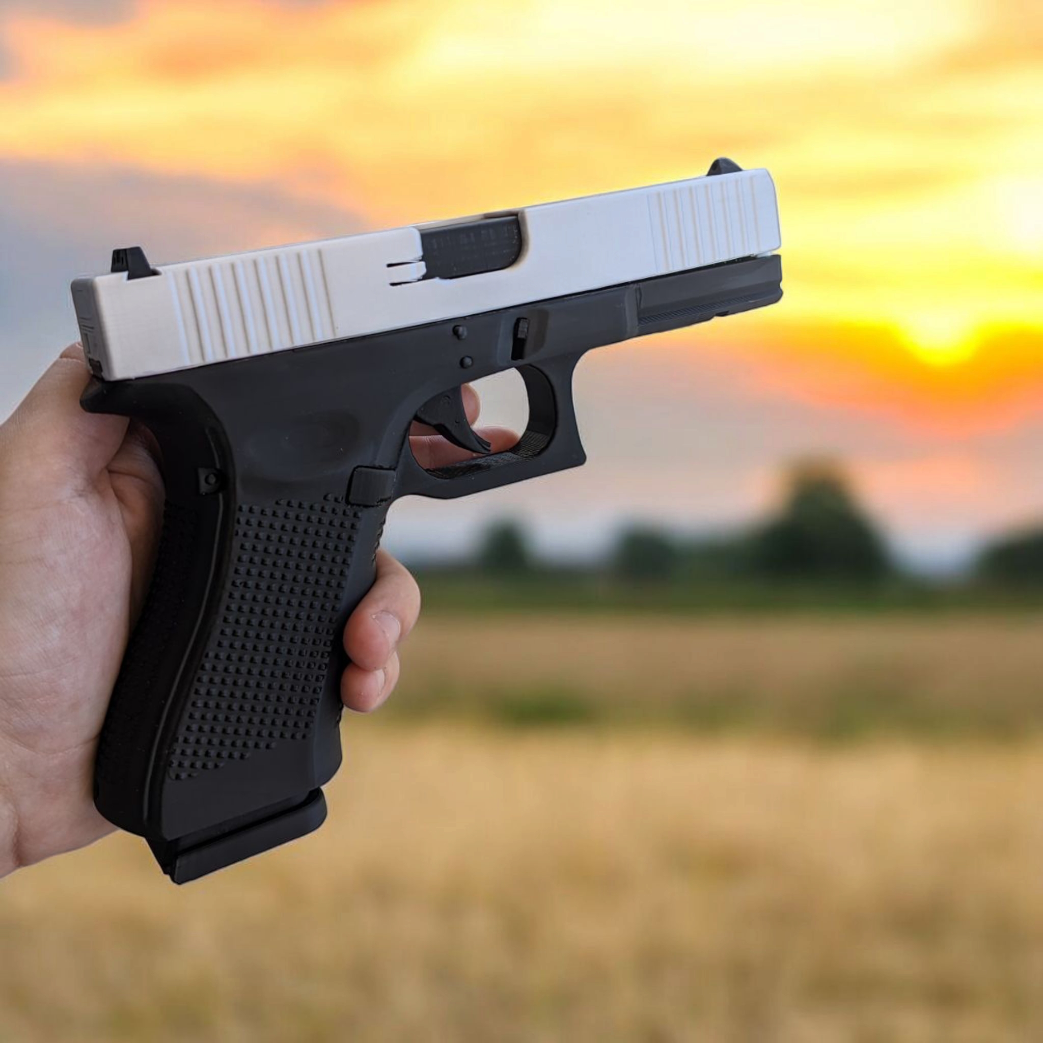 Glock  Maketi - Gümüş  | Kilitli Üst Kısım | Hareketli